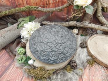 Tierurne Außenbereich - Diskusform mit Rosenblüten, Blau, Volumen: ca. 2,20 Ltr. (Auslaufmodell)