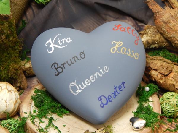 Musterurne - Beschriftung von Künstlerhand