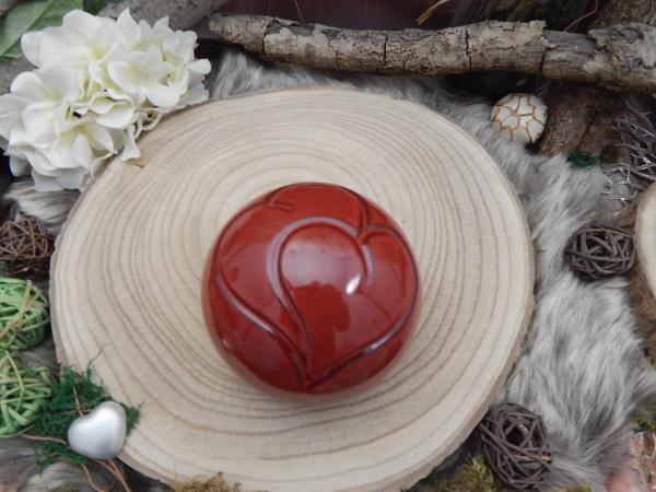 Tierurne Außenbereich - Kugelform mit Doppelherz, Rot, Volumen: ca. 0,45 Ltr. (Auslaufmodell)